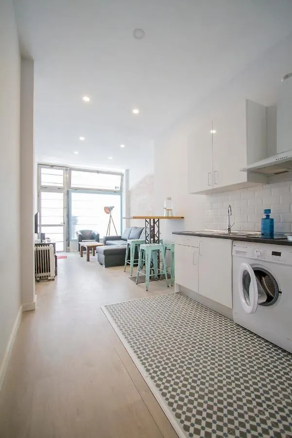 Apartamento Moderno Estudio-Loft Chamartin Madrid